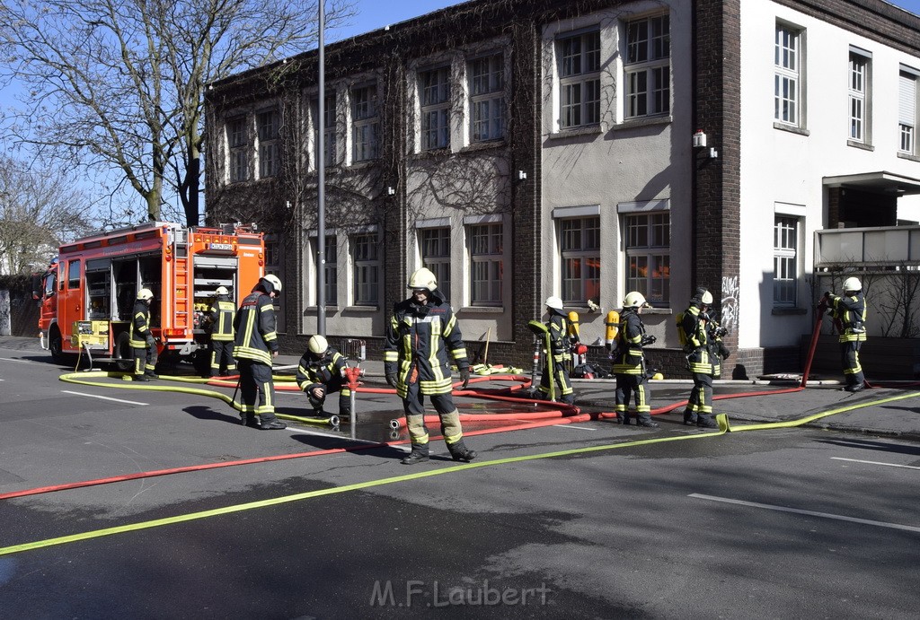 Feuer 4 Koeln Muelheim Deutz Muelheimerstr P464.JPG - Miklos Laubert